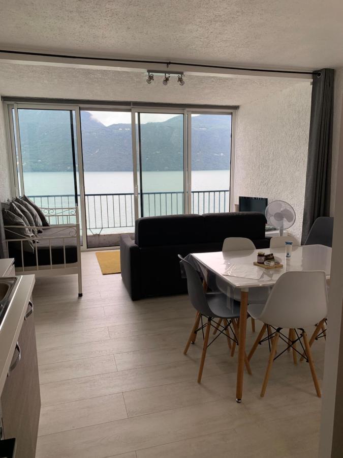 Le Lamartine, Vue Magnifique Face Au Lac Du Bourget 艾克斯莱班 外观 照片